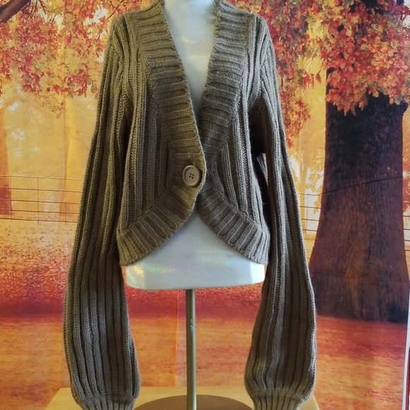 H&M Sweaters - Chunky Knit Button-Up Sweater - Brown